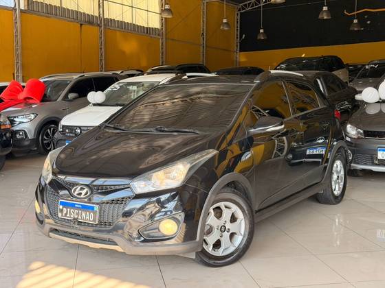 HYUNDAI HB20X 1.6 16V PREMIUM FLEX 4P MANUAL